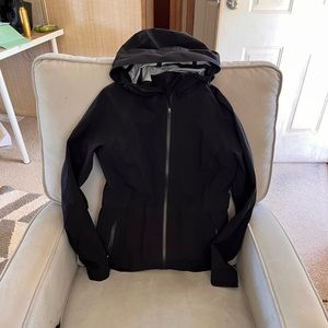 Lululemon black windbreaker size 6